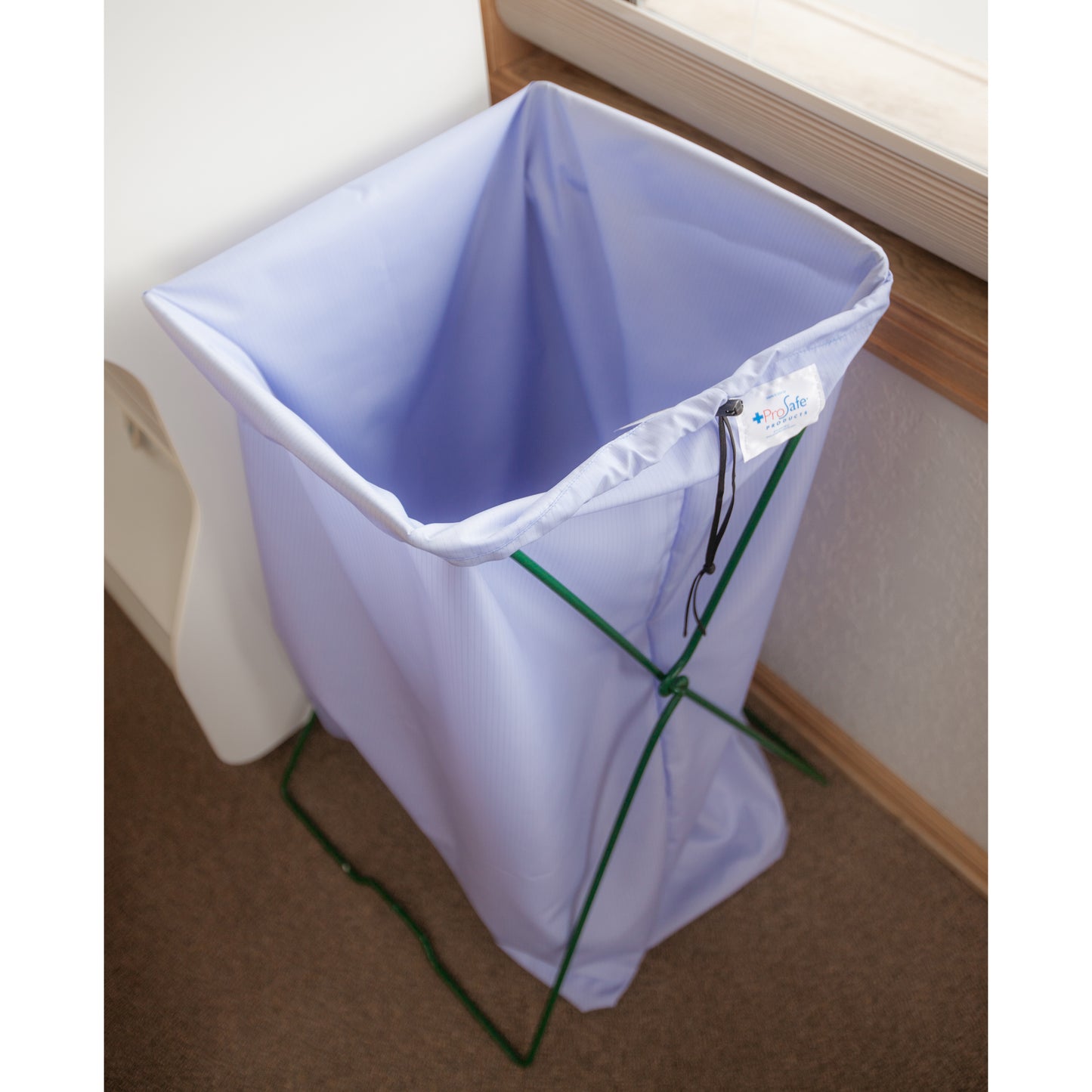 Reusable Laundry Bag with Synch Cord – Clean, Durable Coverage for Professional Use